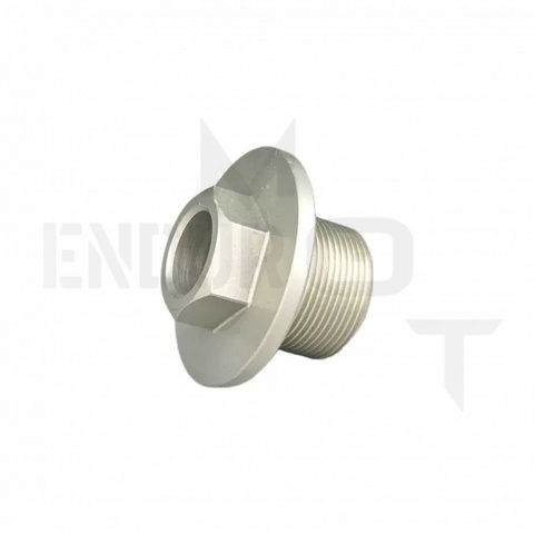 Болт передней оси